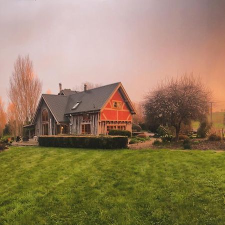 مبيت وإفطار Walton Streamside Country Manor المظهر الخارجي الصورة