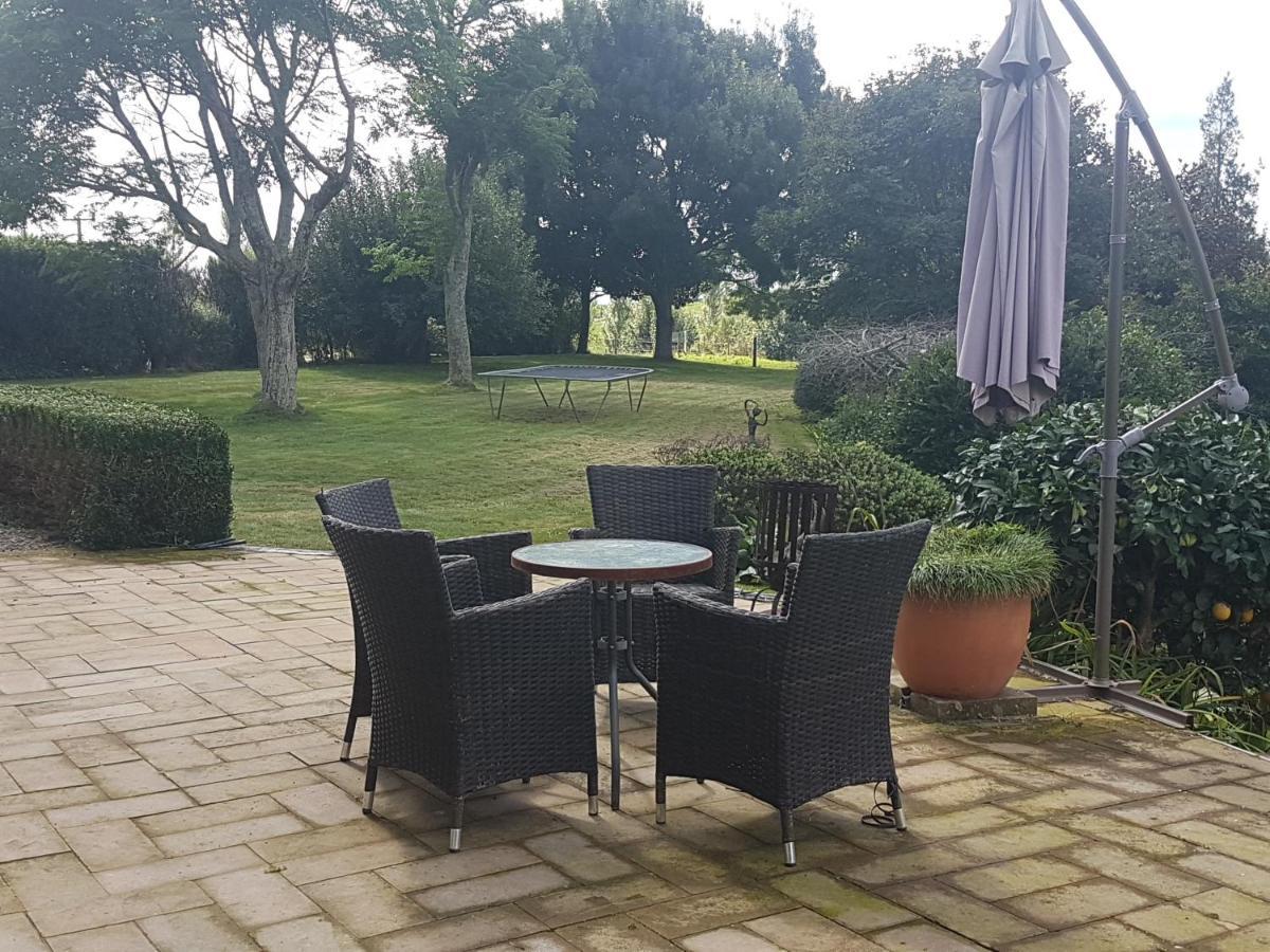 مبيت وإفطار Walton Streamside Country Manor المظهر الخارجي الصورة