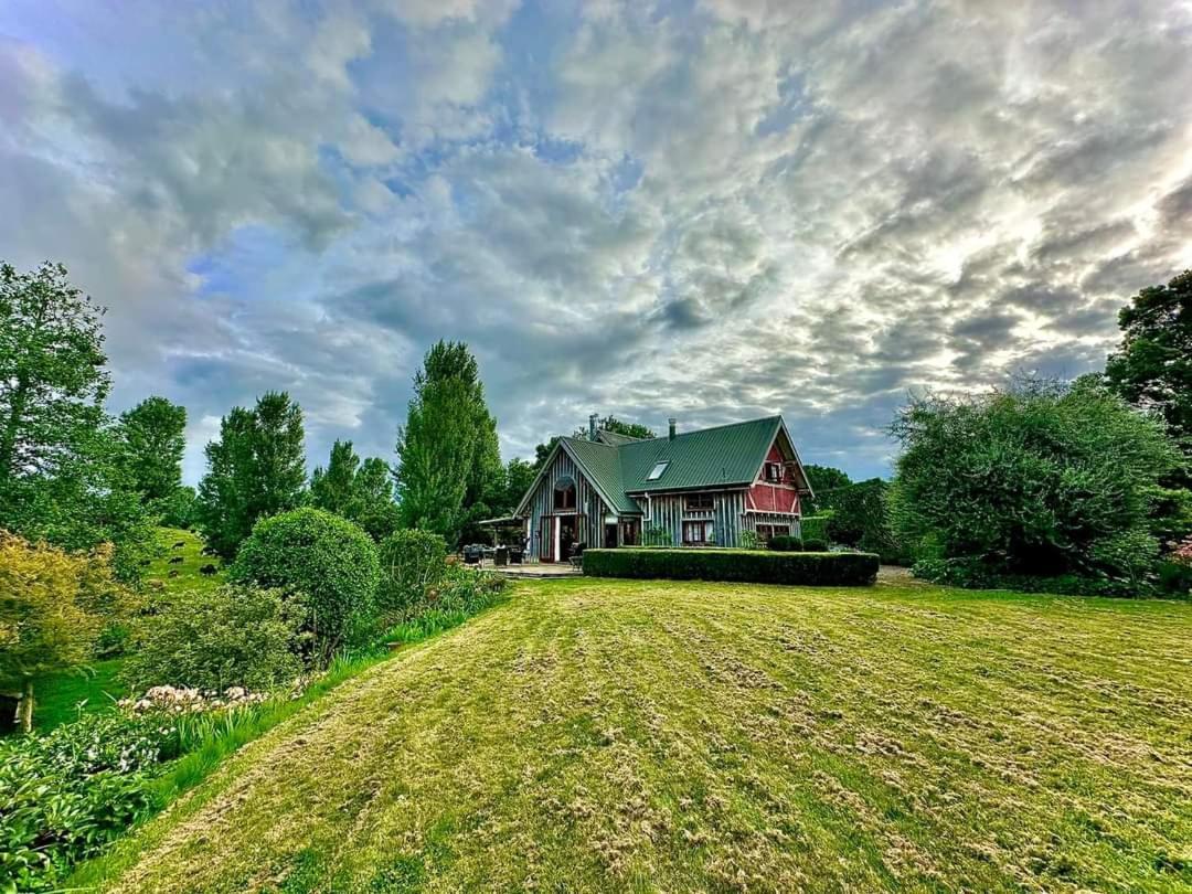 مبيت وإفطار Walton Streamside Country Manor المظهر الخارجي الصورة